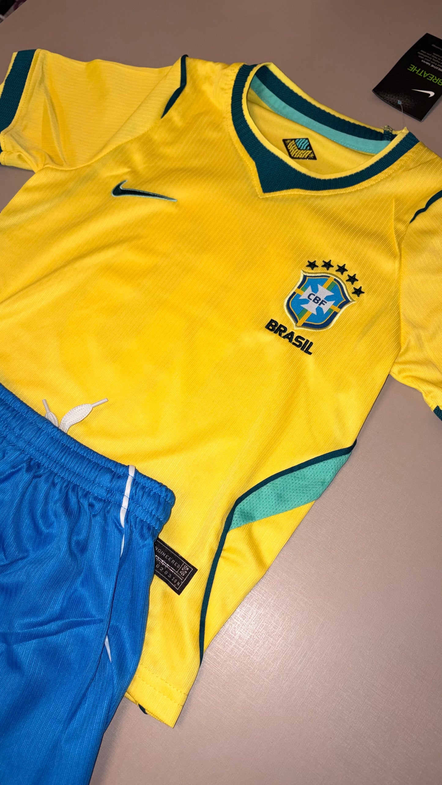 Brasil Amarelo Kit Infantil 26/27